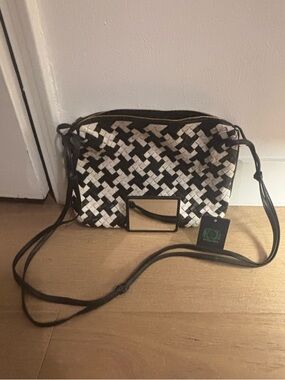 Bottega Veneta Intrecciato Woven Nodini
Crossbody Bag